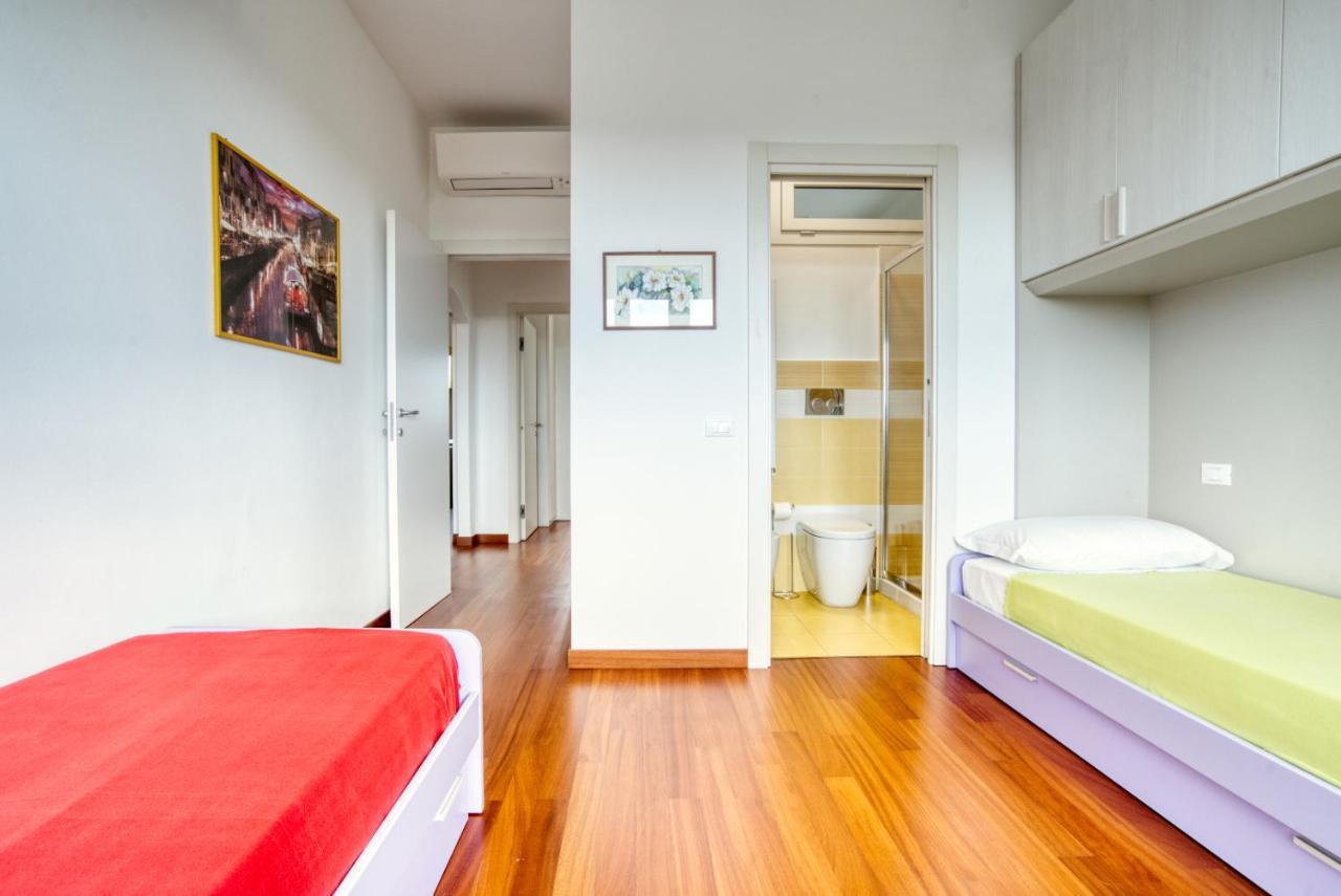 Caseospitali - Casa Park View, Ampio Trilocale Per Famiglie Sul Parco Milánó Kültér fotó